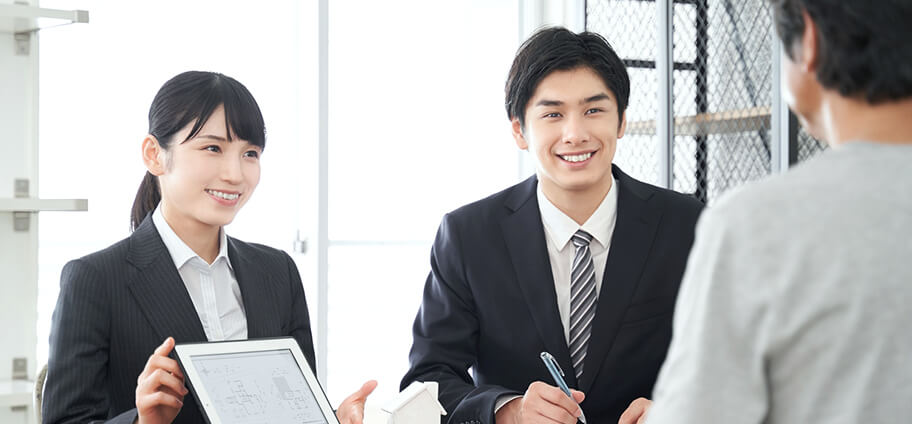 LINKERSではご紹介後の定期面談により従業員の不満などをフォローし、退職抑制と定着率向上をサポートします！